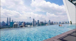 Regalia Suites with Infinity Pool KL - by Staycation Homes